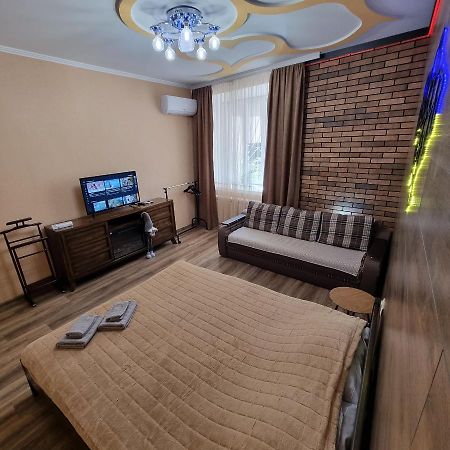 Petropavlivska Apartment Тиха Вуличка В Центрі Старого Міста Kamianets Podilskyi Bagian luar foto