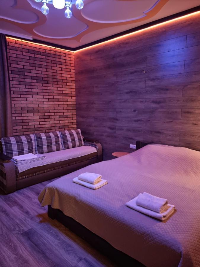 Petropavlivska Apartment Тиха Вуличка В Центрі Старого Міста Kamianets Podilskyi Bagian luar foto
