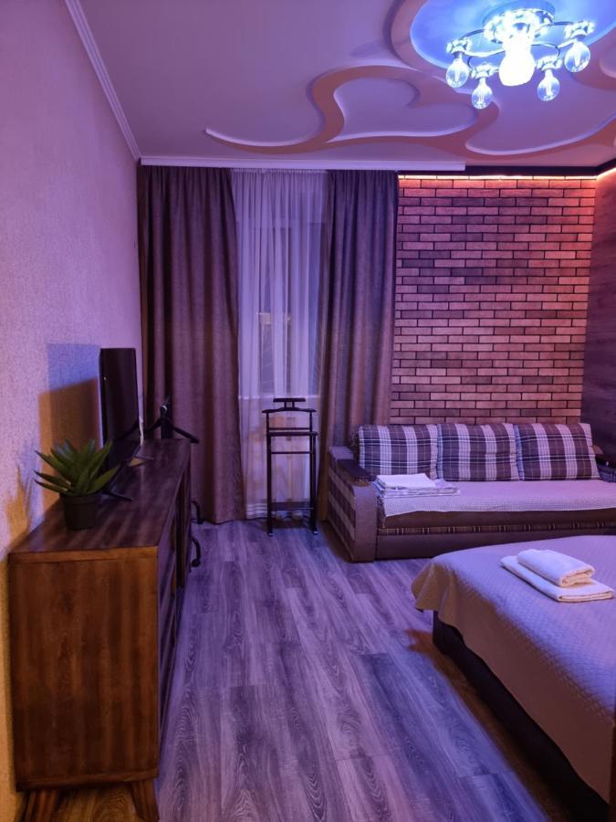 Petropavlivska Apartment Тиха Вуличка В Центрі Старого Міста Kamianets Podilskyi Bagian luar foto