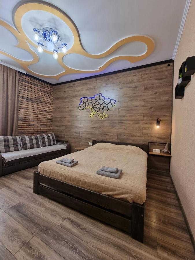 Petropavlivska Apartment Тиха Вуличка В Центрі Старого Міста Kamianets Podilskyi Bagian luar foto