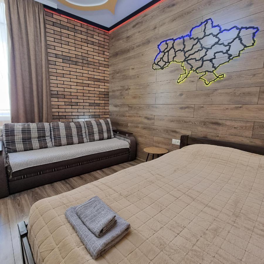 Petropavlivska Apartment Тиха Вуличка В Центрі Старого Міста Kamianets Podilskyi Bagian luar foto
