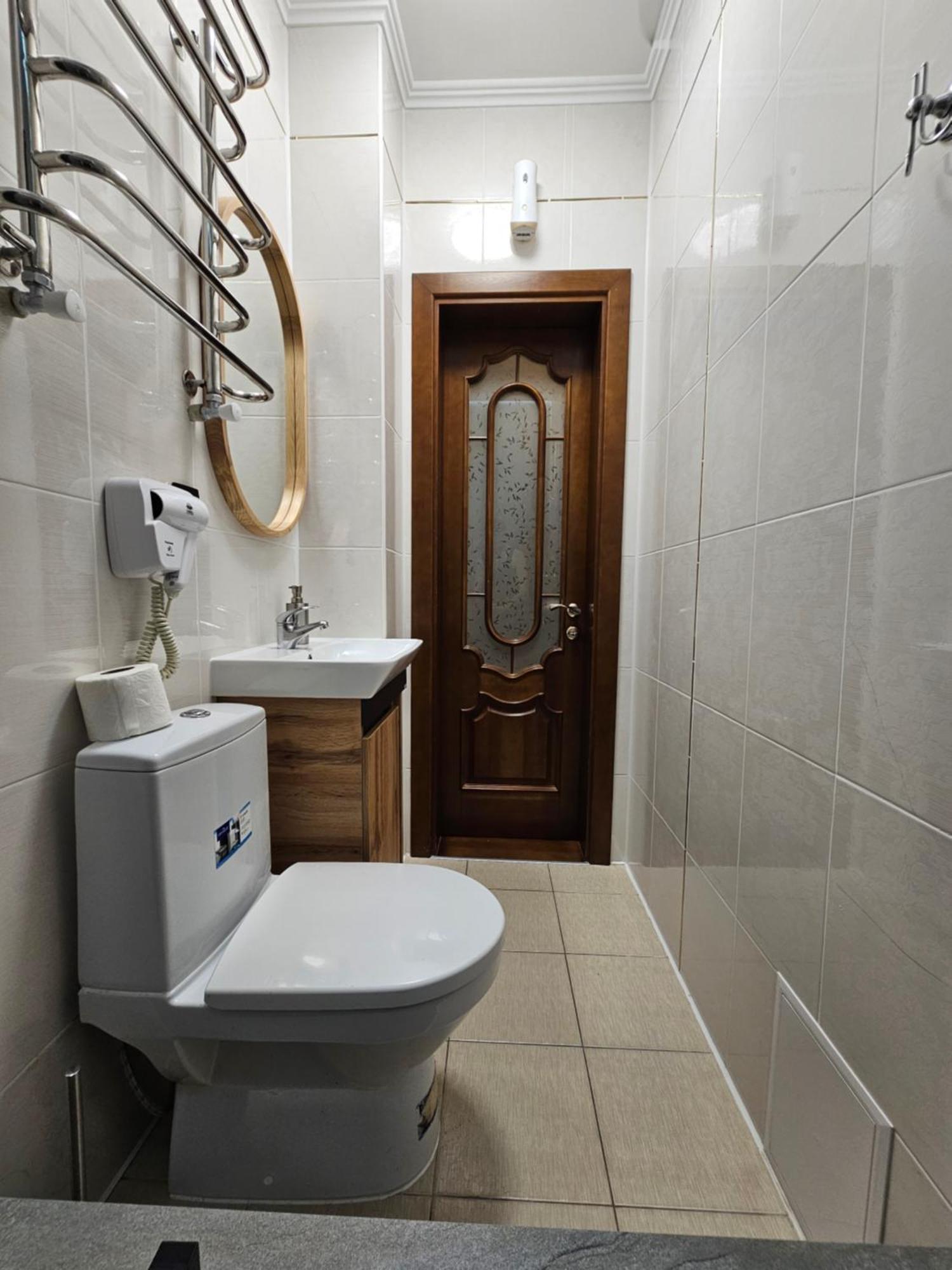Petropavlivska Apartment Тиха Вуличка В Центрі Старого Міста Kamianets Podilskyi Bagian luar foto