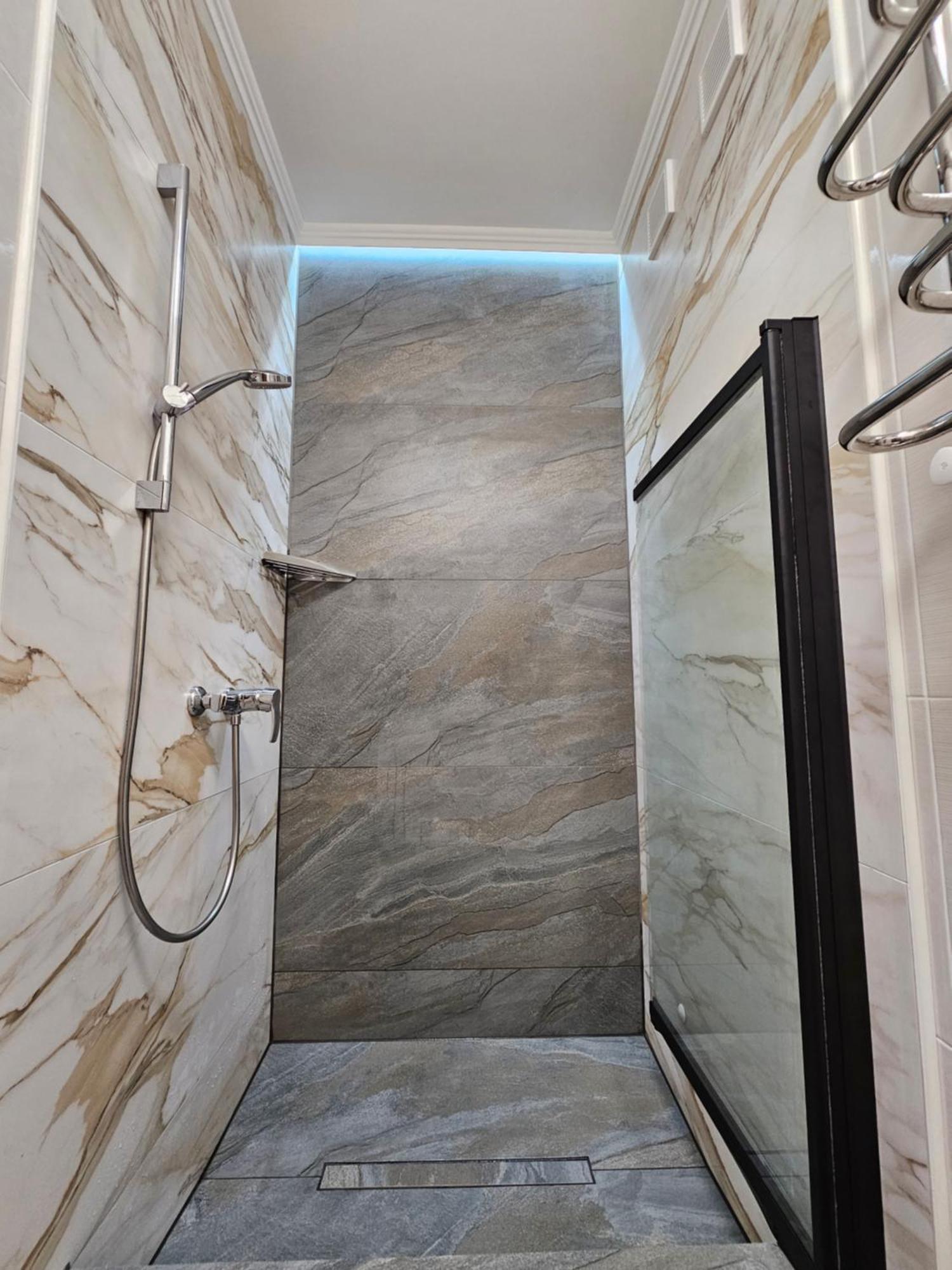Petropavlivska Apartment Тиха Вуличка В Центрі Старого Міста Kamianets Podilskyi Bagian luar foto