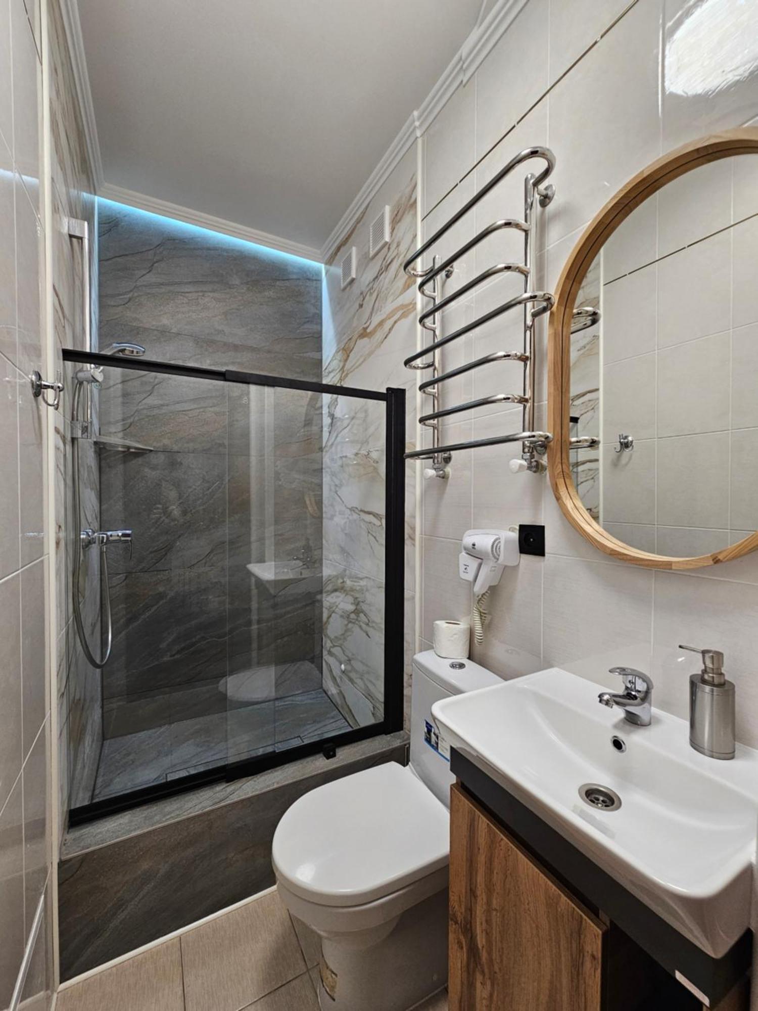Petropavlivska Apartment Тиха Вуличка В Центрі Старого Міста Kamianets Podilskyi Bagian luar foto
